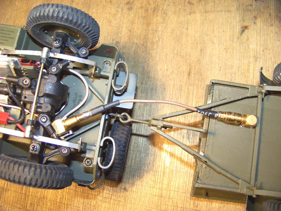 Jeep Danbury 1/16e, motorisée Sumo + remorque Bantam 1/4 t 100_2894-433f846